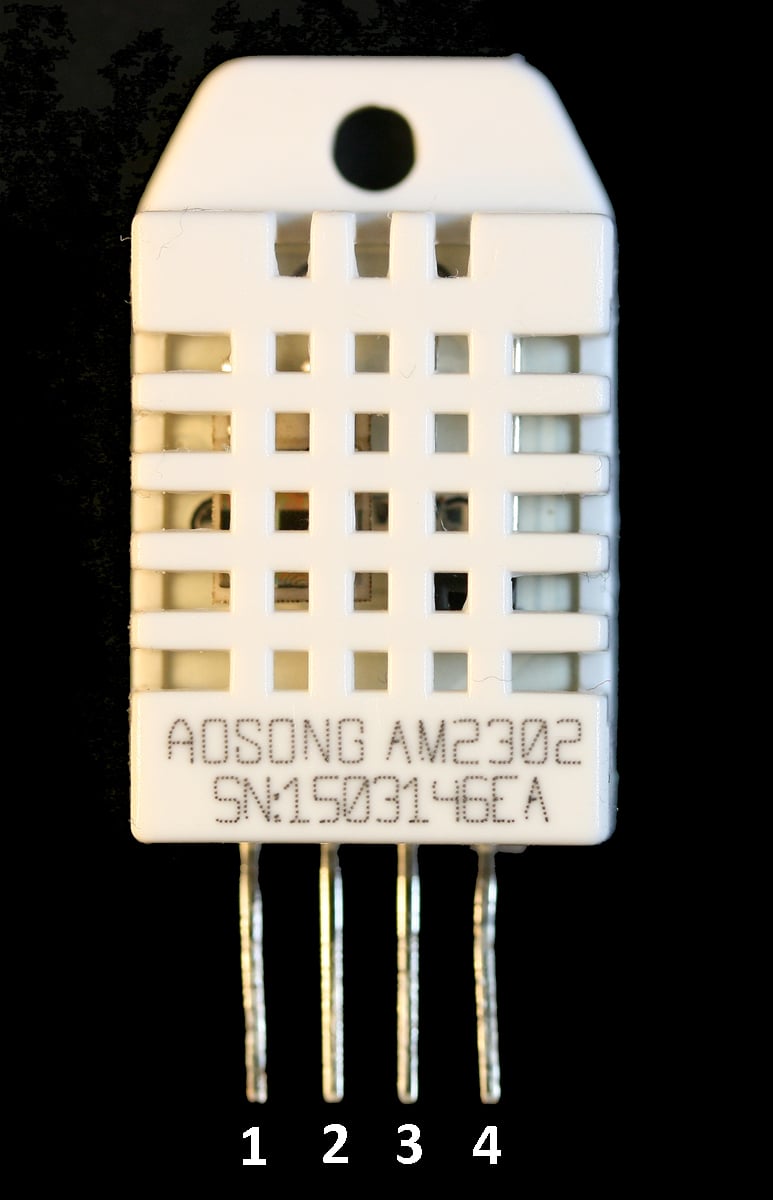 DHT22或AM2302湿度和温度传感器。引脚：1-VDD，2数据，3 N / C，4-GND。